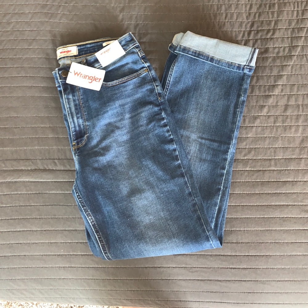 NWT Wrangler high rise straight leg jeans